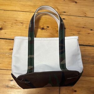 L.L. Bean White and Camouflage Boat and Tote Open Top Small Bag